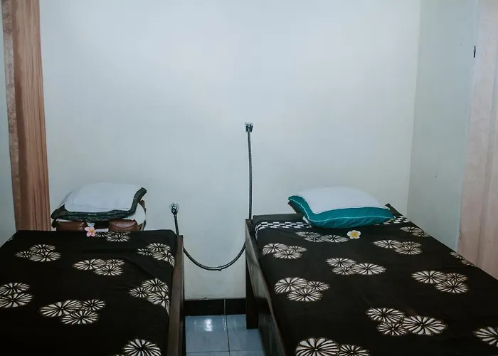Kurnia & 4*